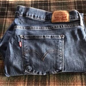 Levi’s Classic Straight Stretch Jeans